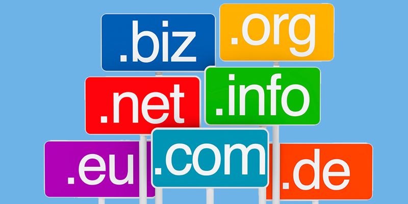 Qué debo de tener en cuenta para comprar un dominio y hosting
